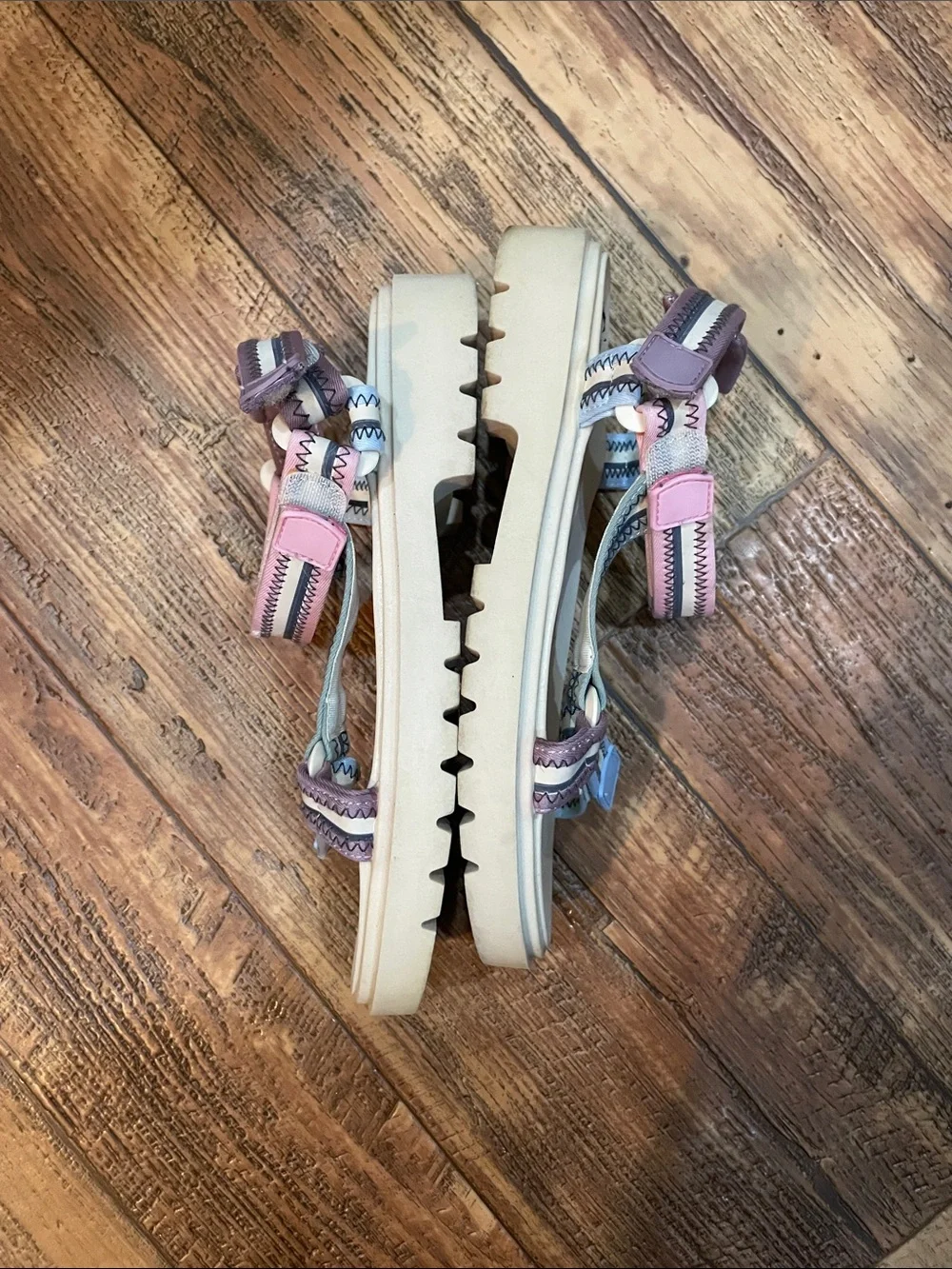Wonder Nation Girls Chunky Nature Sandals featuring pastel-colored straps